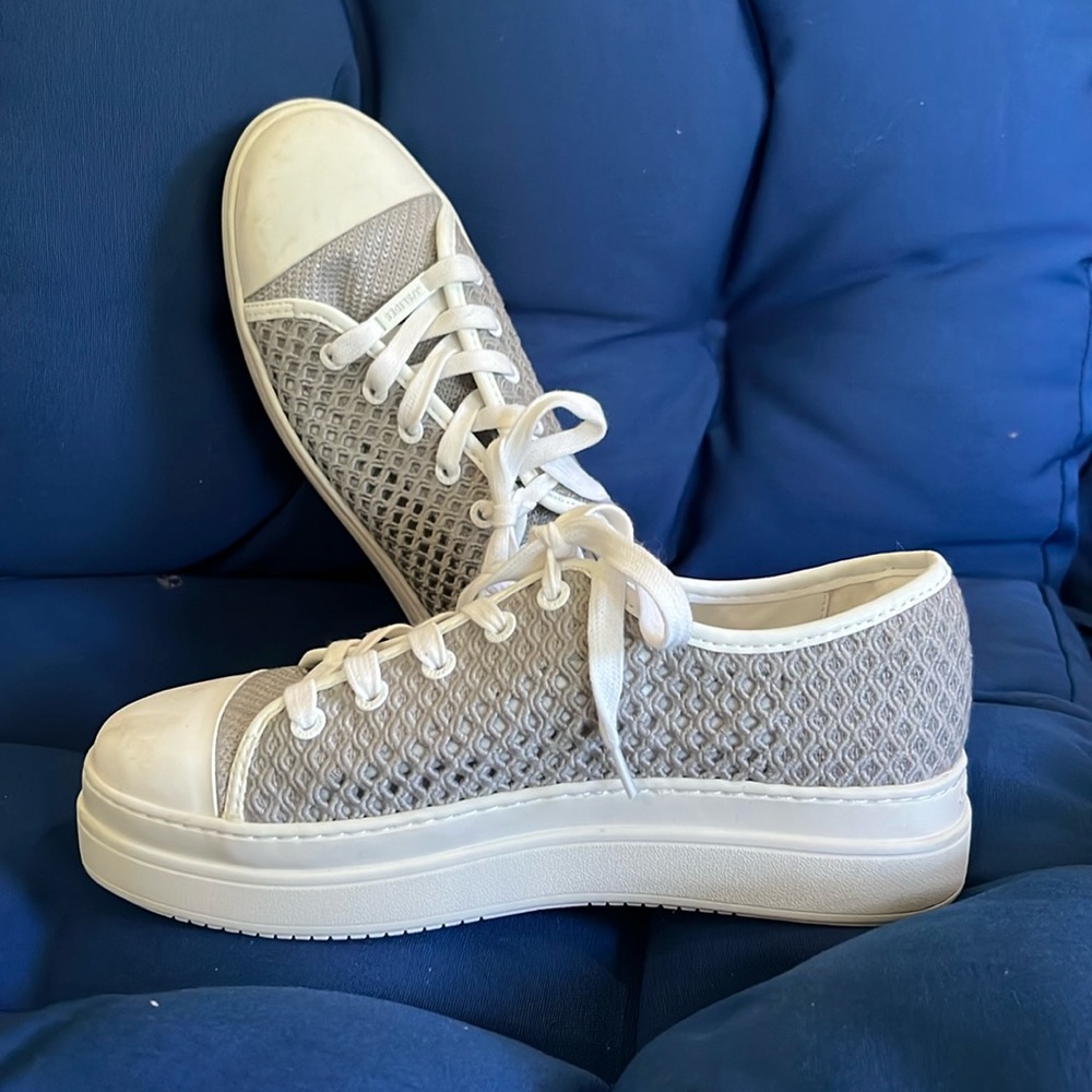 J/Slides NYC Sneakers size 7.5 gray with white edging